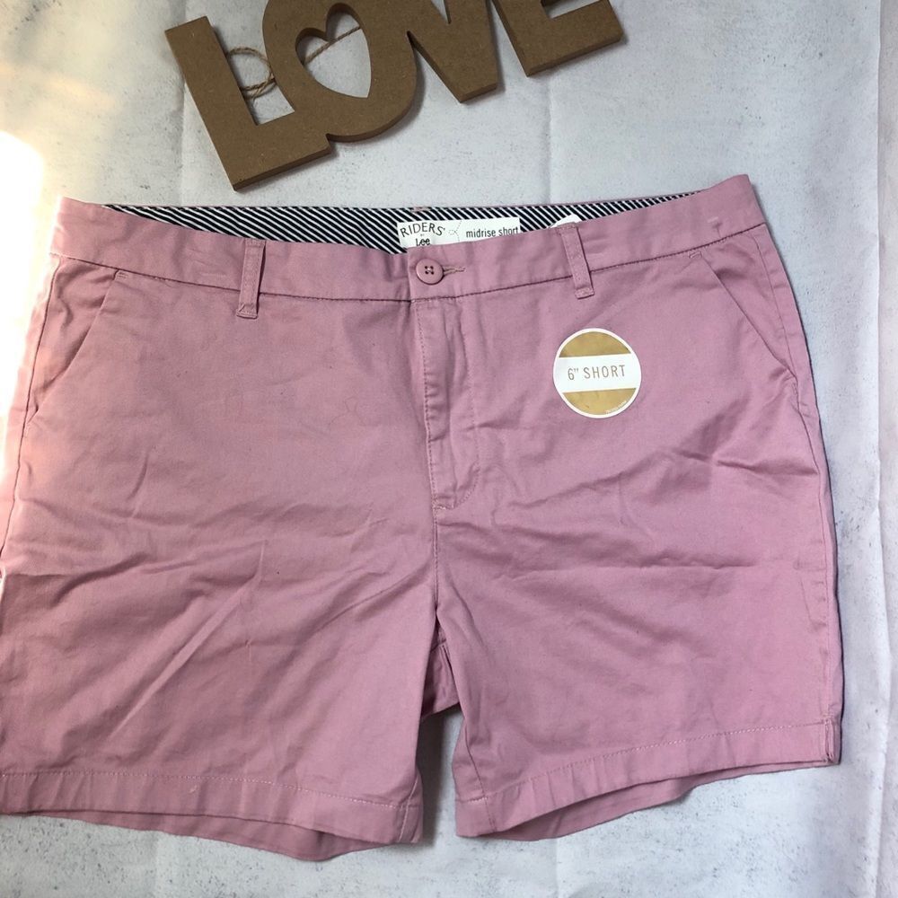Riders by Lee Womens Mid Rise Chino Short NWT - Picture 2 of 8